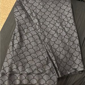Torrid size 5 fish scale leggings